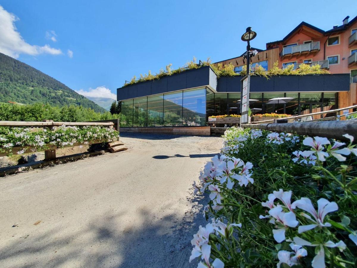 Residence Adamello Resort Ponte Di Legno Extérieur photo